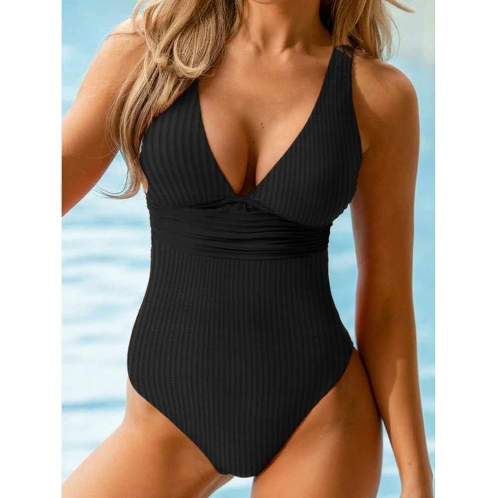 NWT Cupshe Black Textured One-Piece Swimsuit with Plunging V-Neck